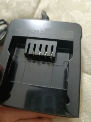 Caricabatterie Vax e One PWR