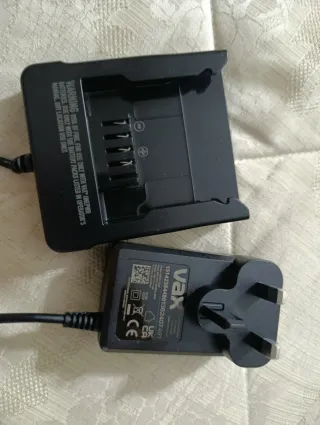 Caricabatterie Vax e One PWR