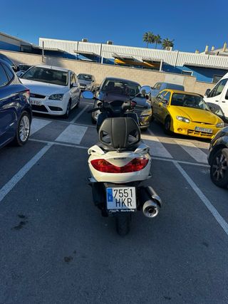 Moto SUZUKI BURGMAN Executive 200cc