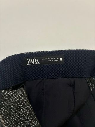 Pantalón de vestir gris jaspeado Zara