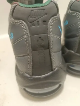 Nike Air Max 95 Gris y Verde