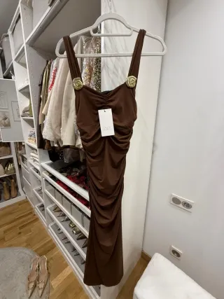 Vestido marrón drapeado