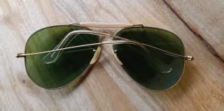 Gafas de sol Ray-Ban B&L de oro 10k