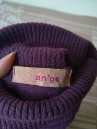 Jersey cuello alto morado talla M