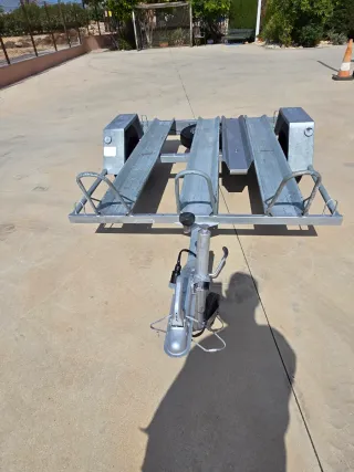 Remolque para 3 motos