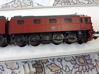 Locomotora electrica triple Marklin H0 37753