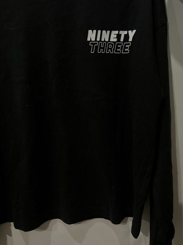 Camiseta negra para niña