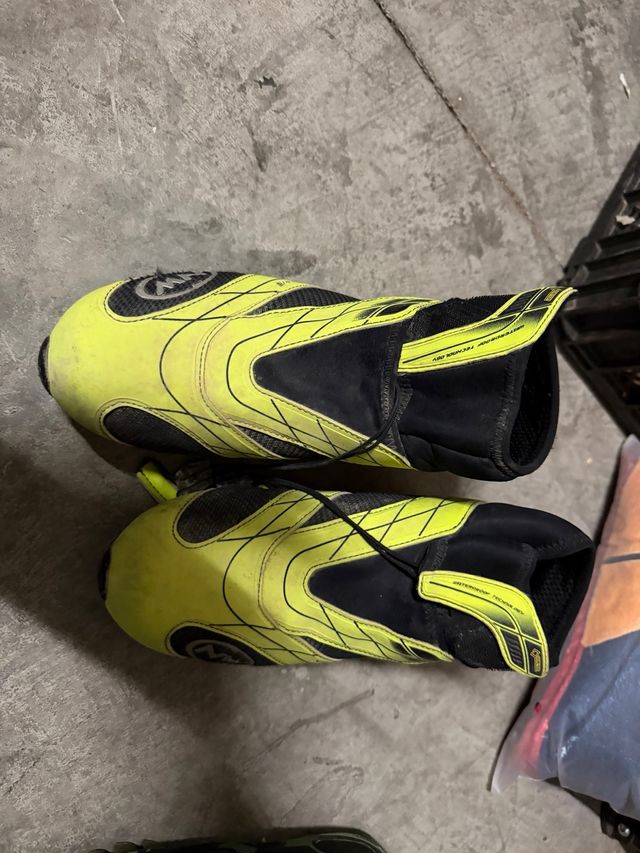 Stivali MTB Ciclismo Giallo Neon Nuovo uso artic