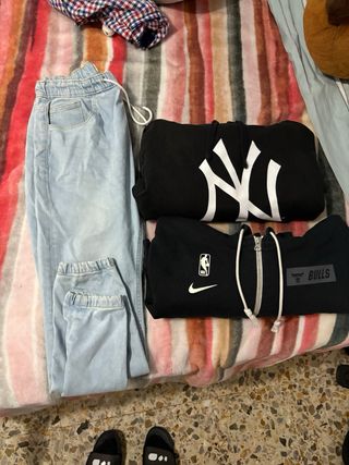 Pack Ropa Yankees Hoodie y Pantalón