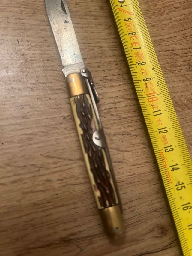 Vecchia lama da tasca