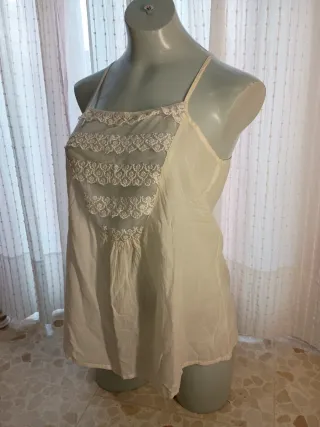 Blusa Gasa con Encaje y Tirantes