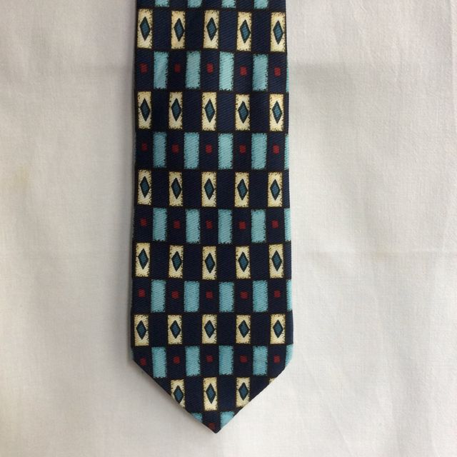 CORBATA MARCA CEDARWOOD STATES