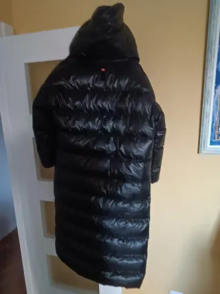 Abrigo plumas largo Nike negro