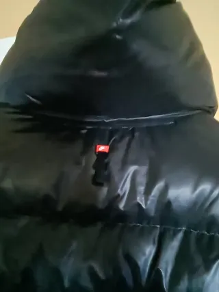 Abrigo plumas largo Nike negro