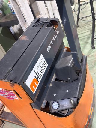 Transpaleta Eléctrica Still EGU 2