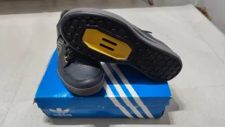 Adidas Five Ten Hellcat talla 42 2/3