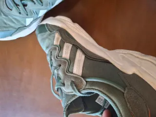 Adidas Ozweego Verde y Blanco