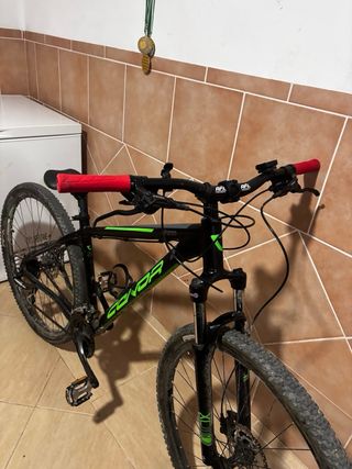 Bicicleta Conor 7200 Negra y Verde