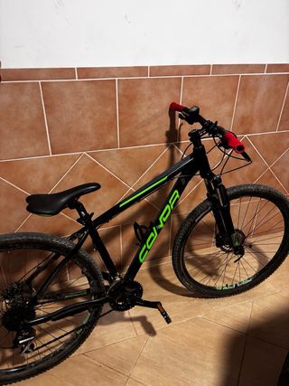 Bicicleta Conor 7200 Negra y Verde