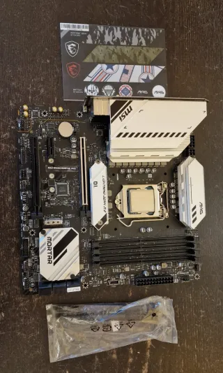 Pack MSI B560M MORTAR WiFi + Procesador I7-11700K