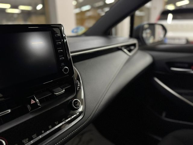 Toyota Corolla 1.8 125H ACTIVE TECH E-CVT