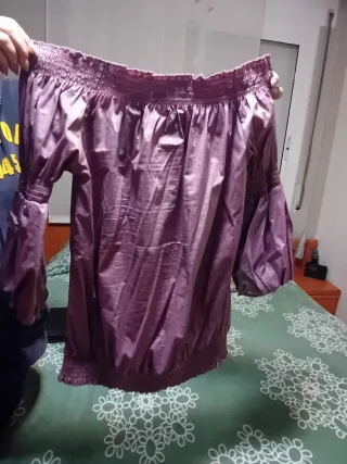 Blusa MAI.MAI volantes manga larga Talla L