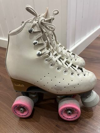 Patines de patinaje artístico