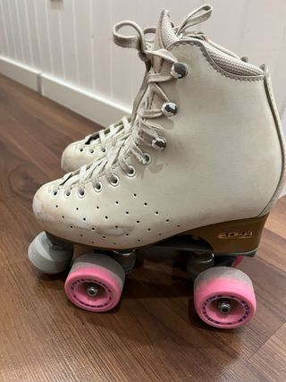 Patines de patinaje artístico