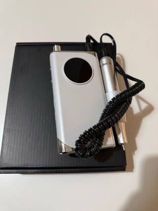 Torno para uñas eléctrico los accesorios sin usar