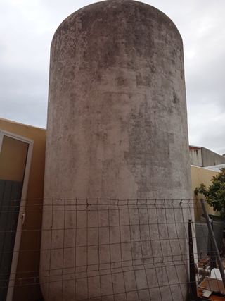 Depósito de agua de hormigón de 8000l