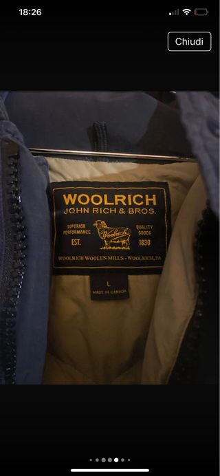 Woolrich parka nera con cappuccio