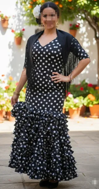 Traje de flamenca lunares