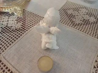 Angelo disteso con candela Andrea Fonteasso