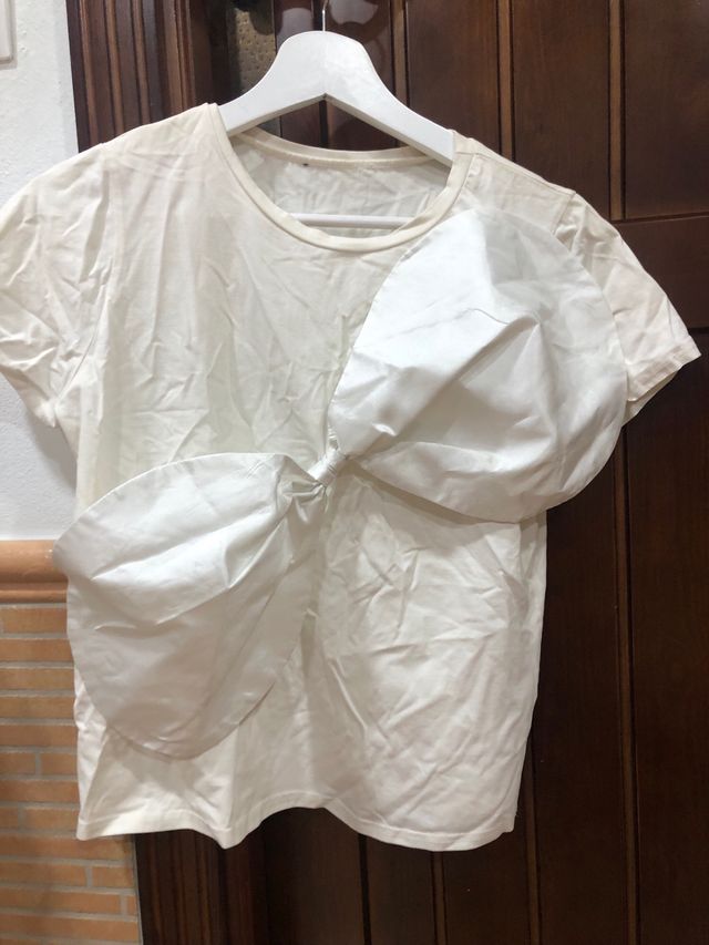 T-shirt bianca con fiocco taglia unica