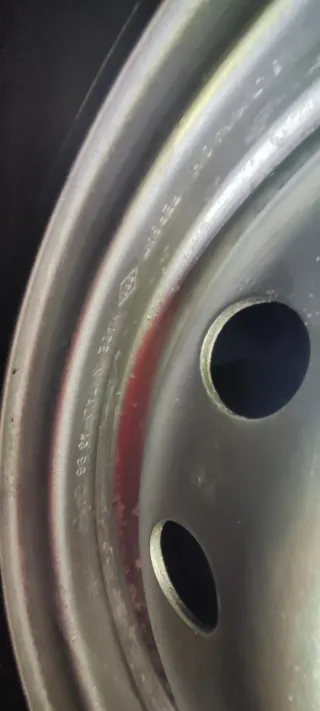 Llanta 6x14 4x100 ET37 ©60'3 Renault 185/60/14 82h