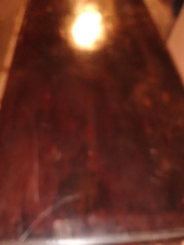 Escritorio antiguo de madera