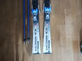 Esquís Salomon Streetracer Demo 8 Mujer + Bastones