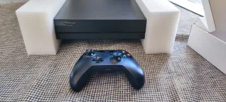 Xbox One X Forza Edition Negra + FIFA 24