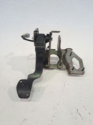 PEDAL EMBRAGUE PEUGEOT 208 (2)