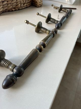 Manillares de puerta de latón