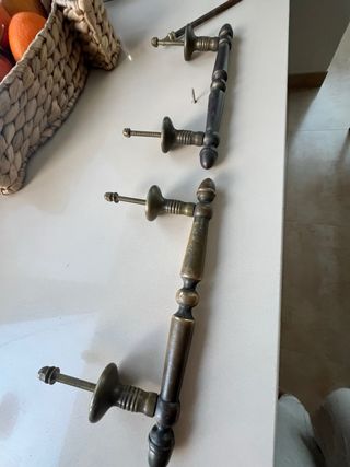 Manillares de puerta de latón