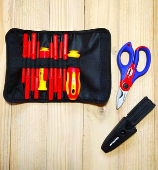 Set destornilladores electricista +Tijeras WORKPRO