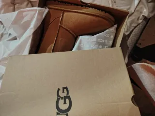 Botas UGG Beige/Marrón