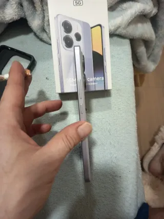 Xiaomi Redmi Note 14 5G Morado sin el cargador