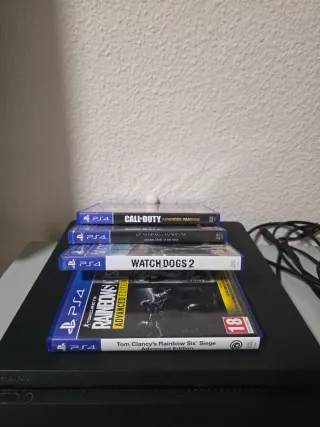 PS4 Slim 500GB + Mando Original + juegos