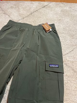 Pantalón largo Patagonia verde