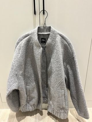 Chaqueta Bomber Zara Gris