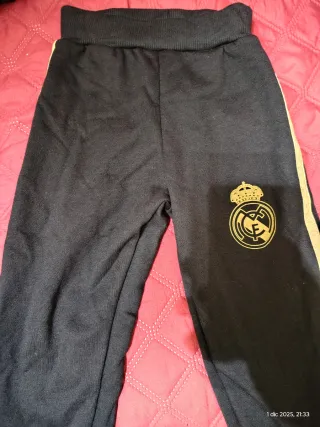 Chándal de invierno Real Madrid de Niño talla 10