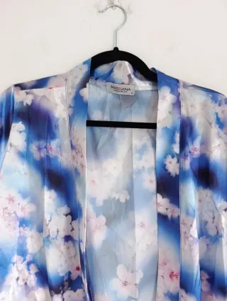 Bata Kimono Seda Flores Talla M