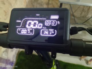 Patinete Eléctrico Verde y Negro